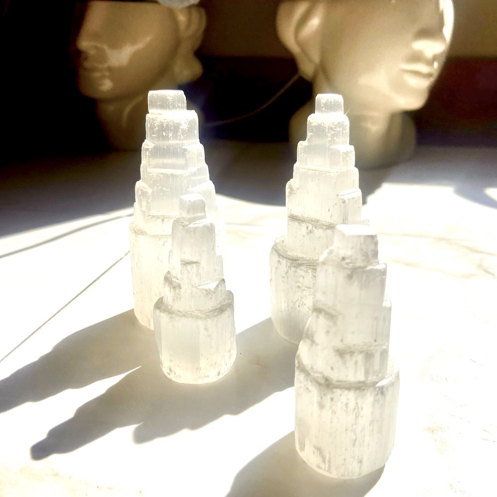 4 Selenite towers